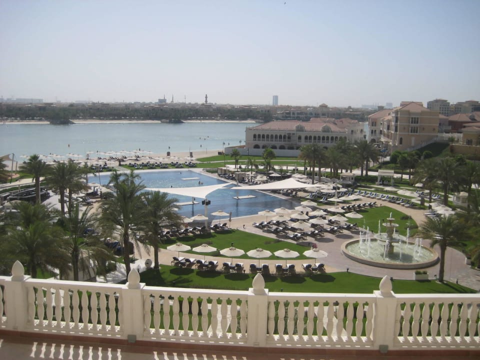Ausblick von Balkon The Ritz-Carlton Abu Dhabi Grand Canal
