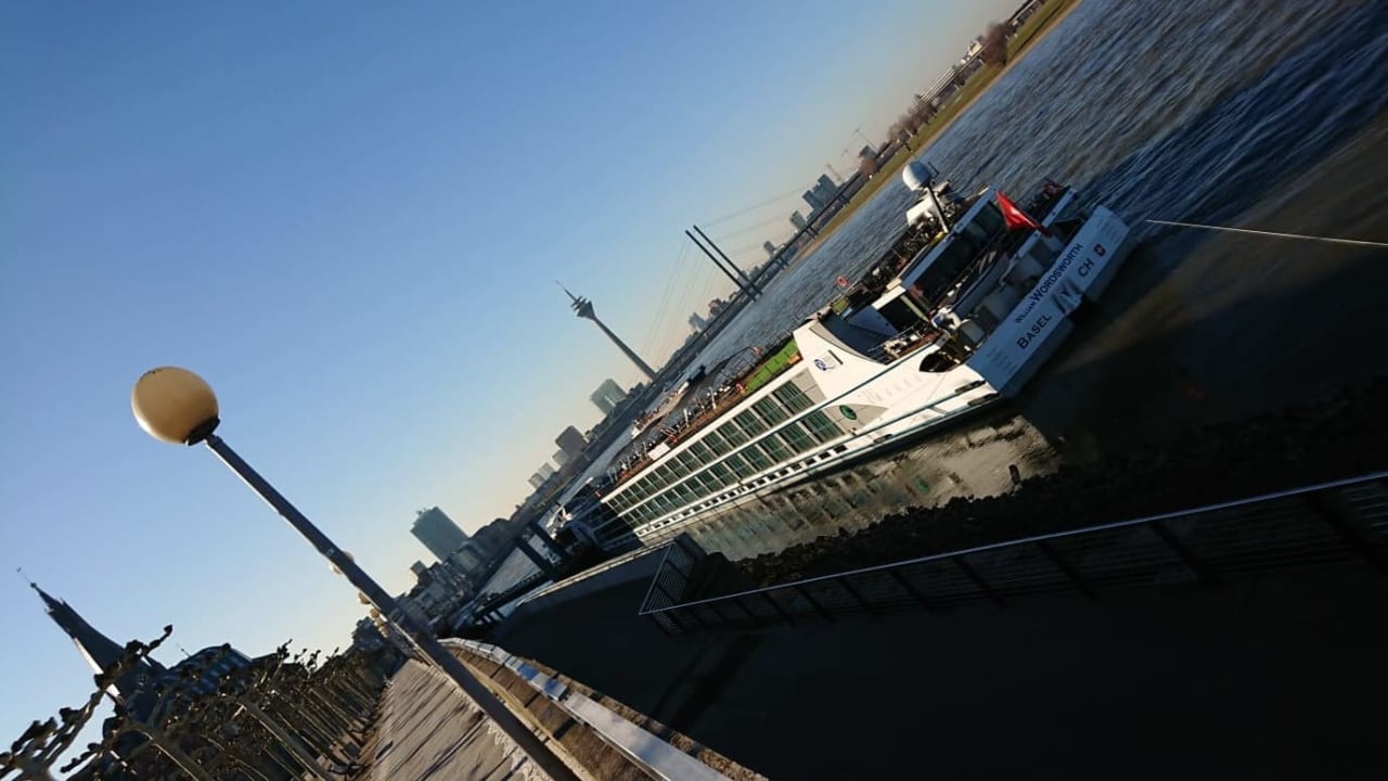 Ausblick Regis Hotelschiff 4 Düsseldorf