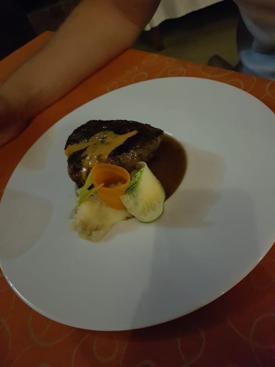 Gastro El Dorado Royale