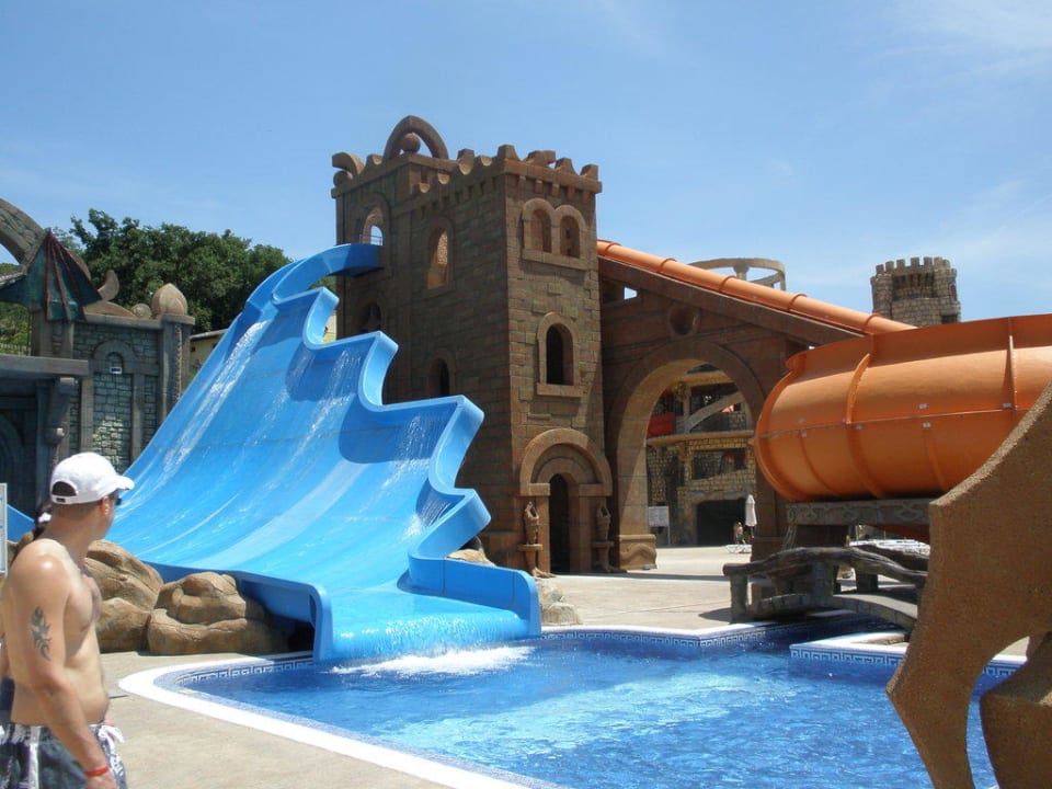 Reifenrutsche Hotel Zornitza Sands