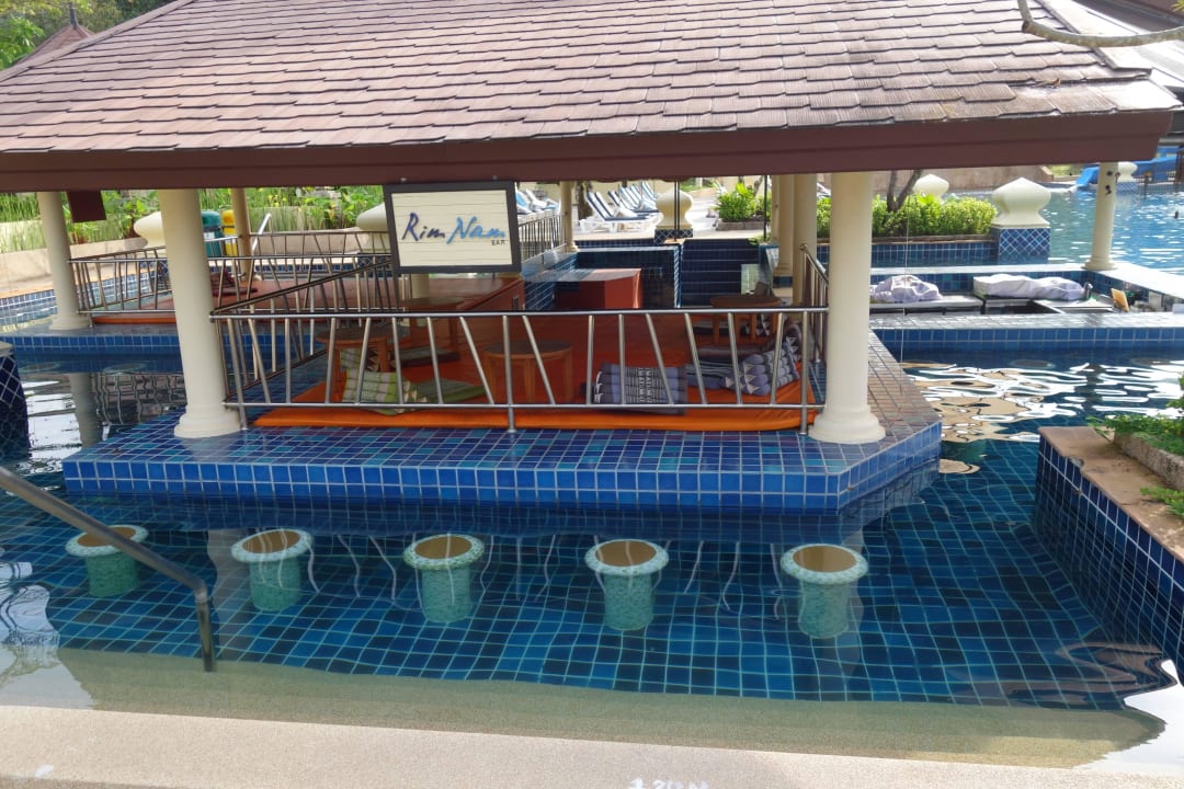 Poolbar Seaview Khao Lak Resort