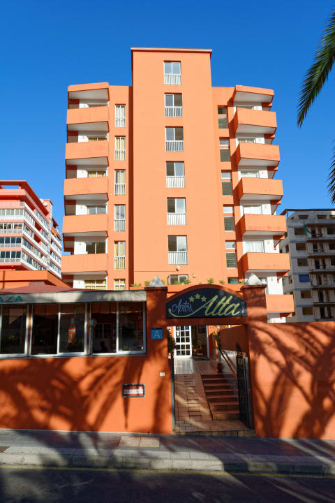 Außenansicht Hotel Alta