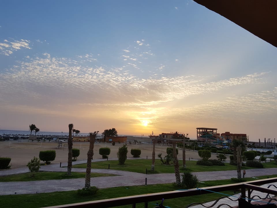 Strand mit Kinderparadies Malikia Resort Abu Dabbab