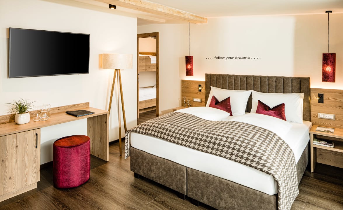 Zimmer Hotel Touring - Happiness in the Dolomites