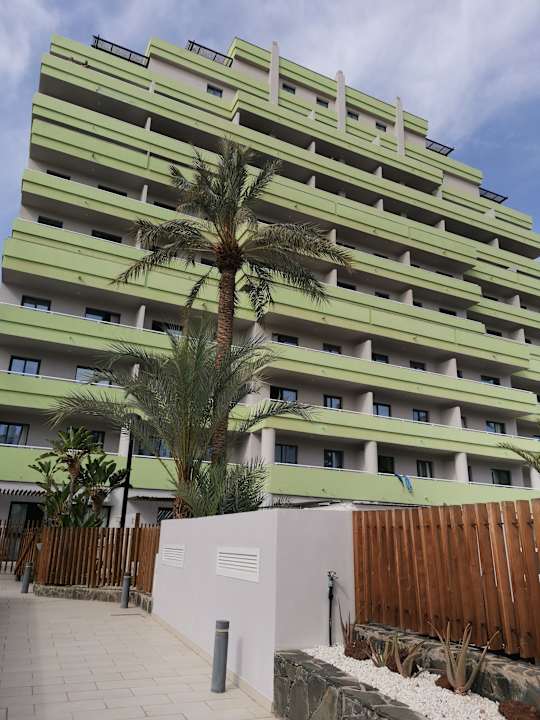 Außenansicht Hotel LIVVO Anamar Suites