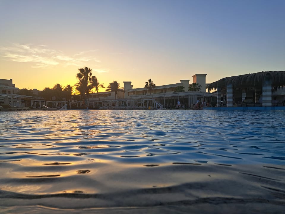 Pool JAZ Elite Casa del Mar Beach
