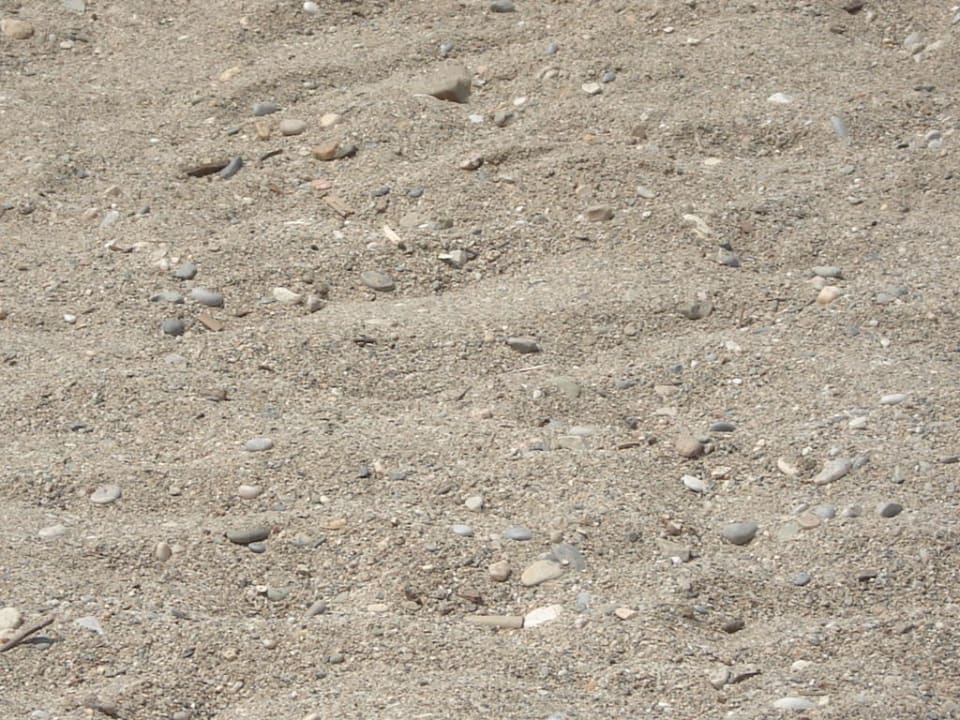 Kiesel-Sandstrand  Blue Diamond Alya