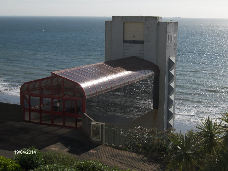 Cliff lift Ocean View Hotel
