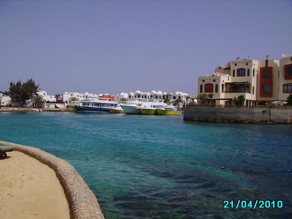 Blick auf Hafen am Hotel Arabella Azur Resort
