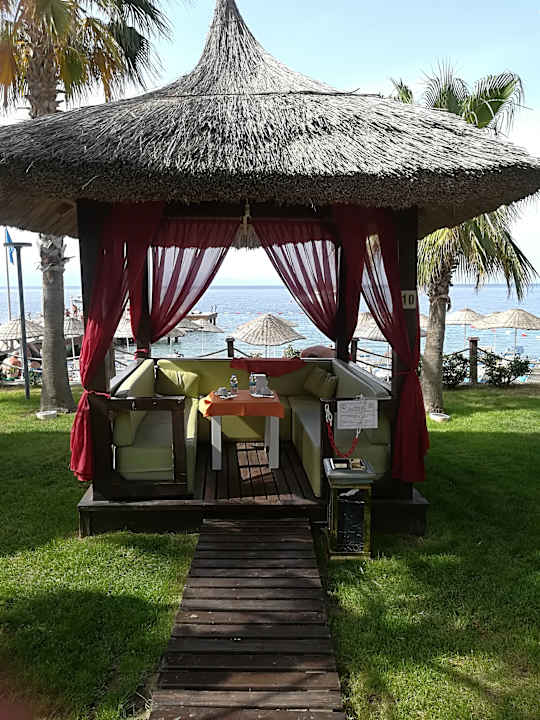 Gartenanlage Latanya Park Resort