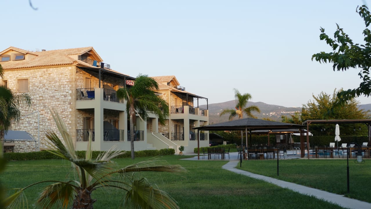 Außenansicht Tsokas Hotel