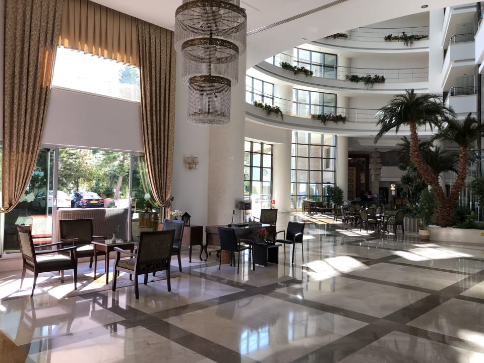 Lobby Saphir Resort & Spa