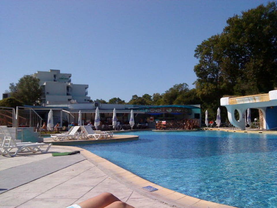 Nochmal der Pool Hotel Mura