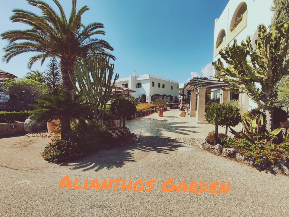 Außenansicht Alianthos Garden Hotel