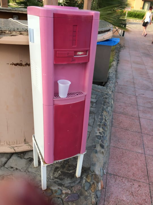 Pool Akassia Swiss Resort