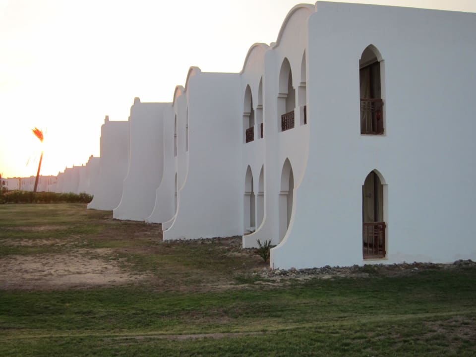 Die Zimmer von aussen Hotel Gorgonia Beach Resort