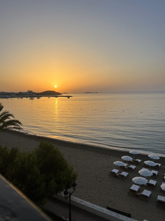 Strand Hotel Riomar Ibiza, Tribute Portfolio