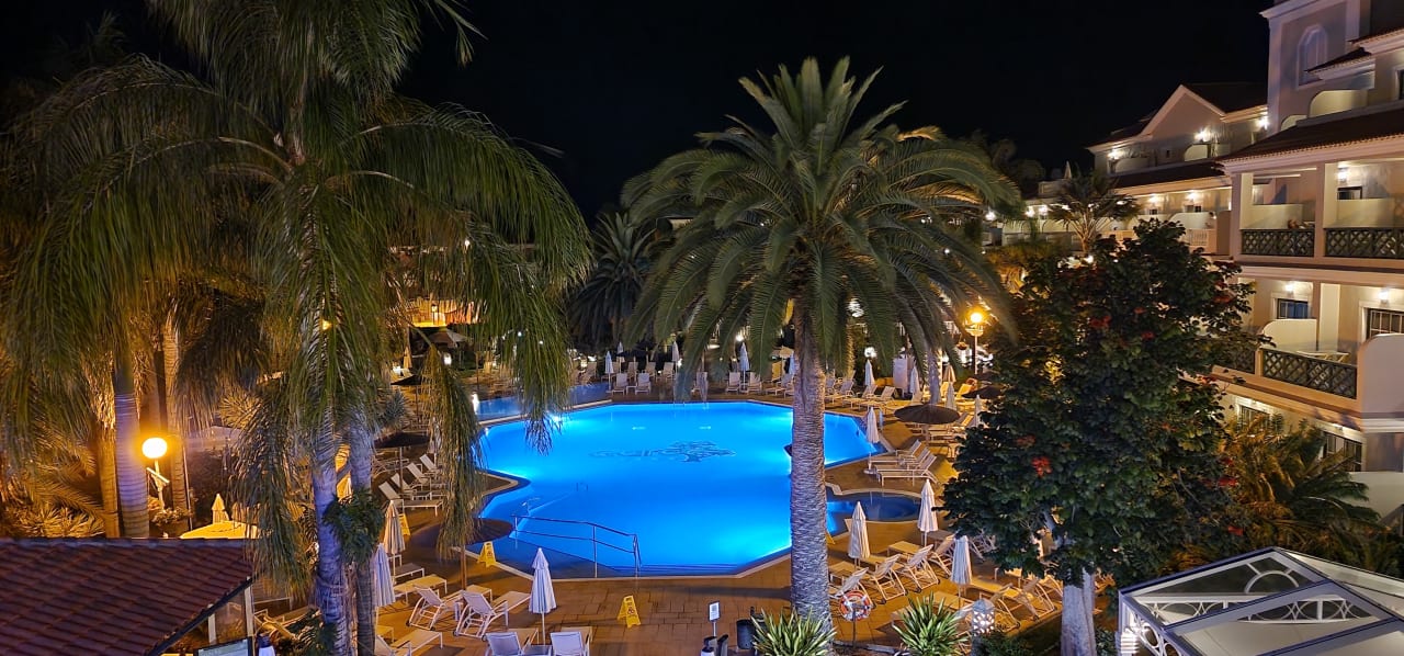 Pool Hotel Riu Garoe