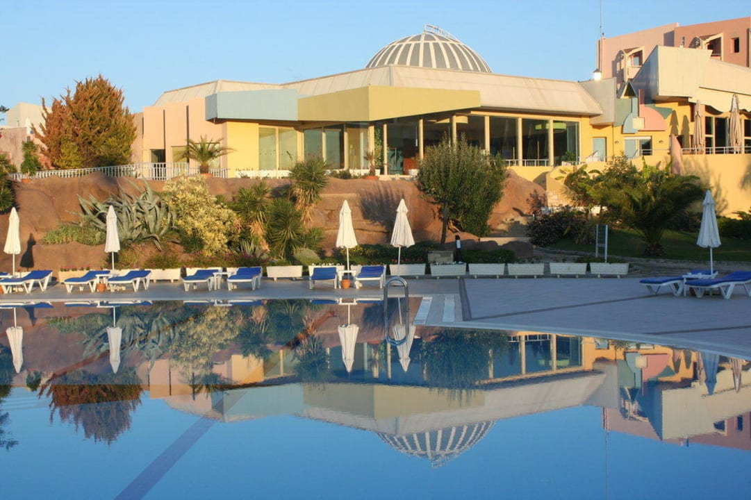 Außenanlage mit Poollandschaft Blue Waters Club