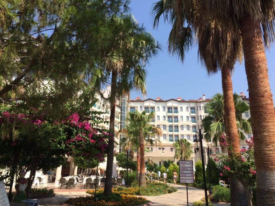 Gartenanlage Bella Resort & Spa