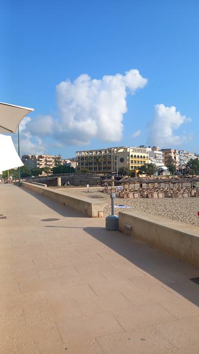 Strand Hotel Club S'Illot