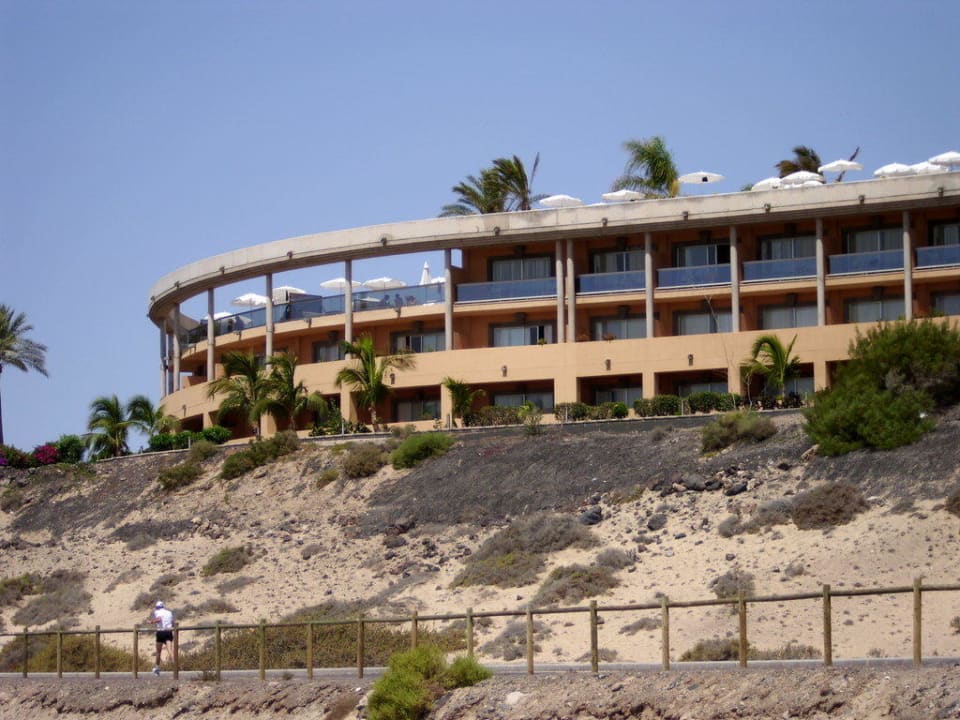 Links der VIP-Zimmer-Poolbereich 3.Etage Iberostar Selection Fuerteventura Palace