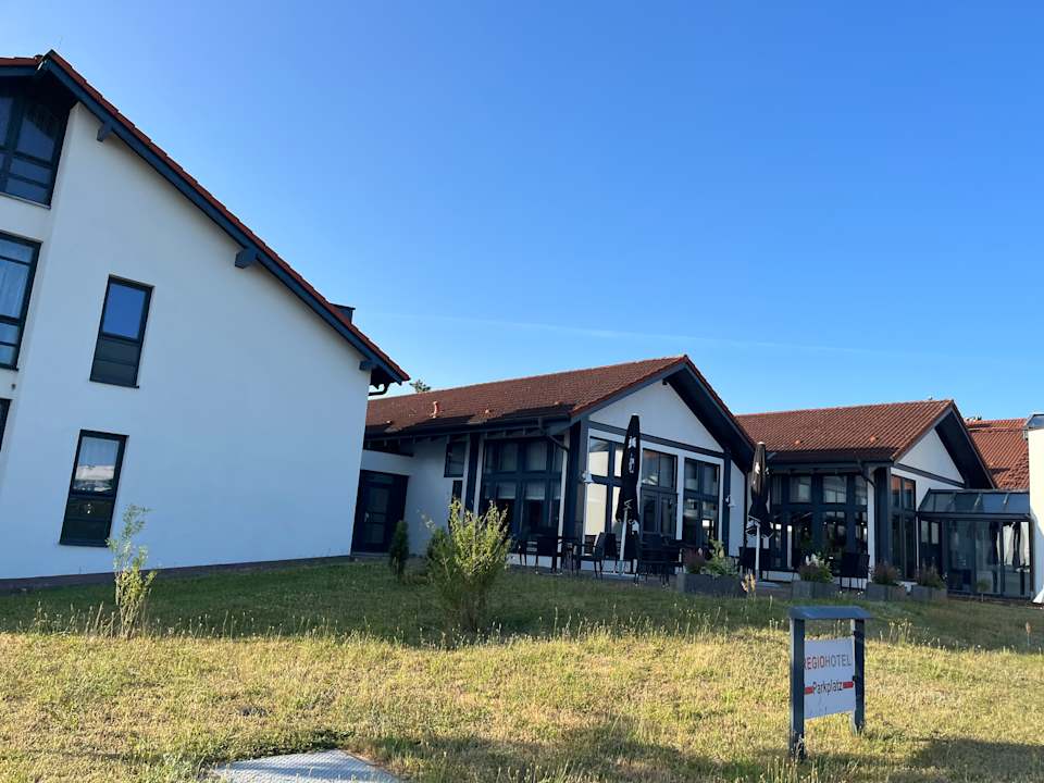 Außenansicht REGIOHOTEL Wittekind Burg