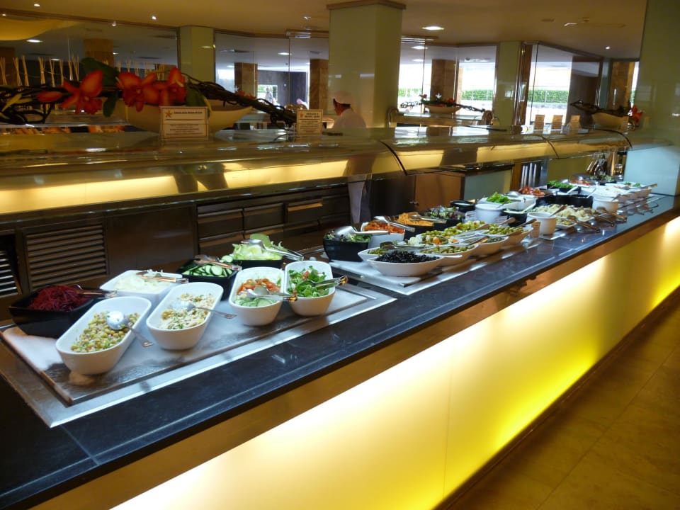 Büffet Abendessen Montag Iberostar Selection Playa de Muro Village
