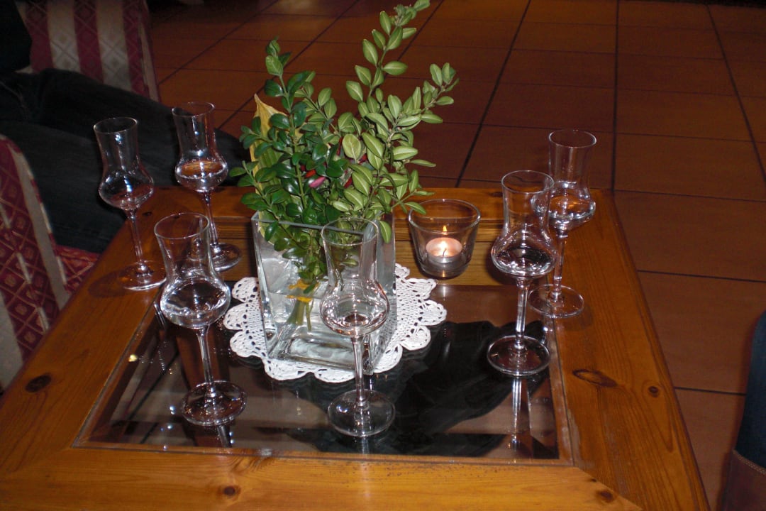 Da wurden aber einige Schnäpsle getrunken!! Hotel Central