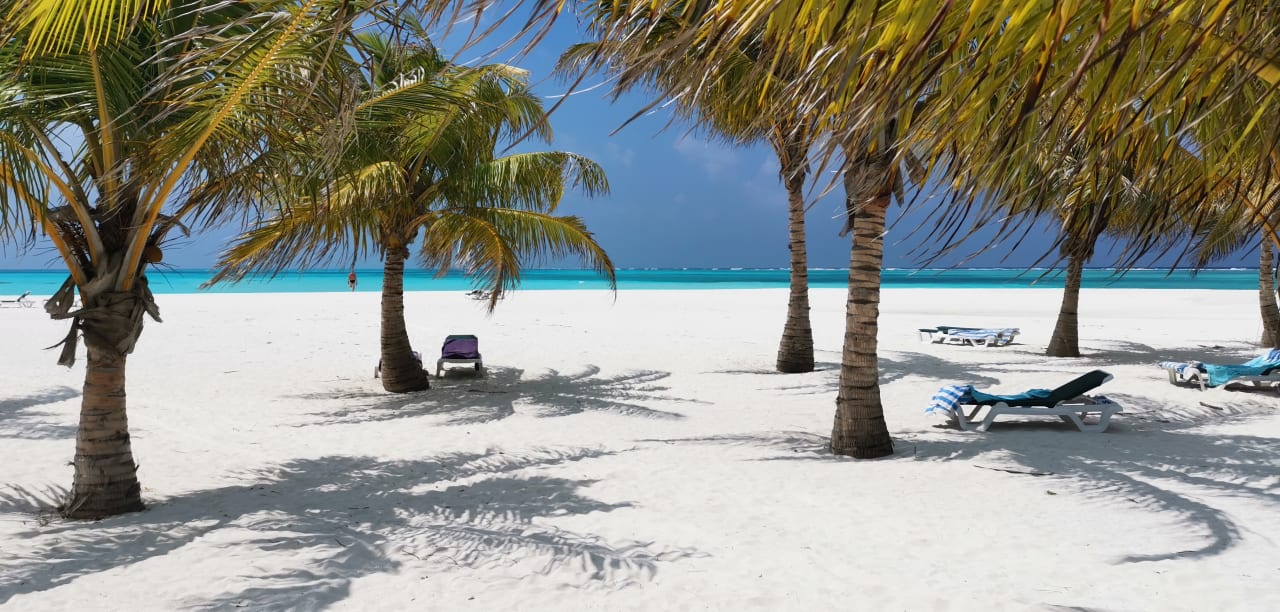 Strand Meeru Maldives Resort Island