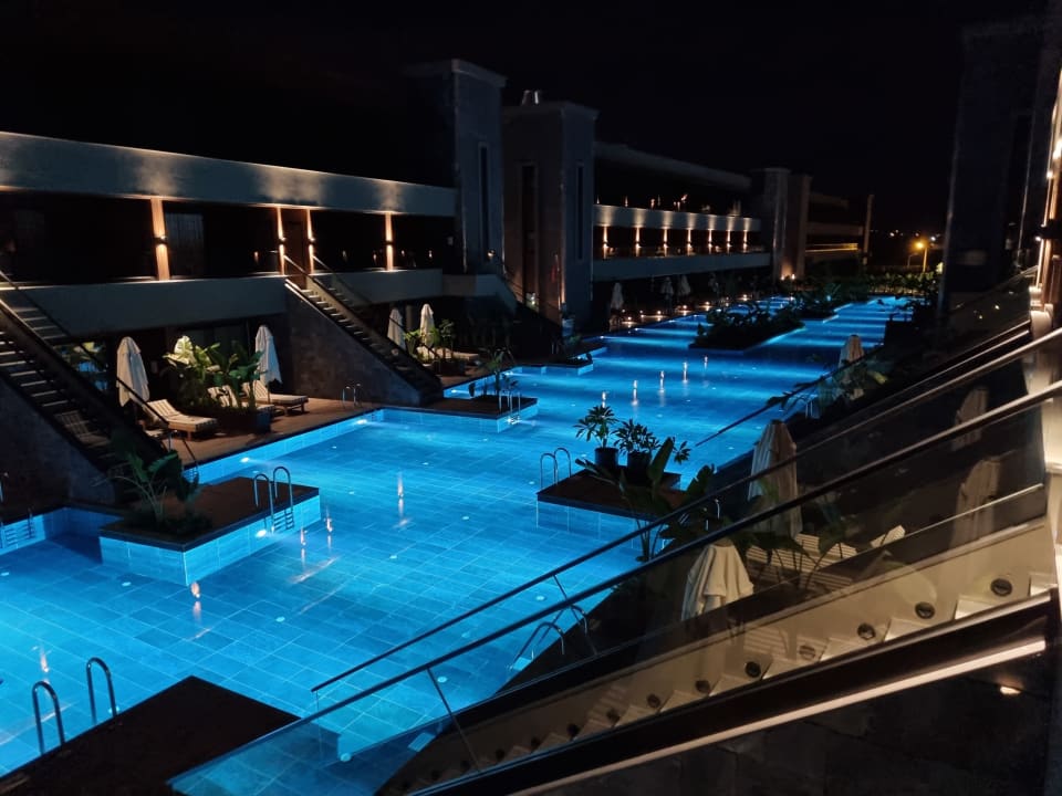 Pool Jacaranda Luxury Resort