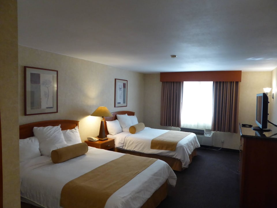 Blick vom Zimmereingang Best Western Hotel Camarillo Inn
