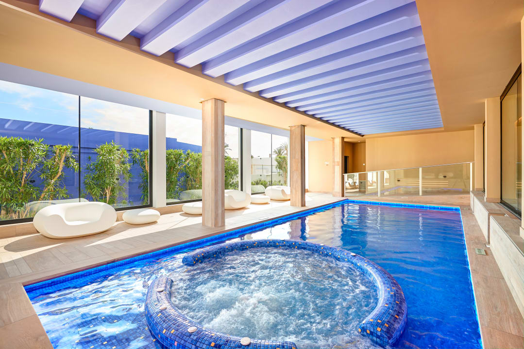 Pool Protur Vista Badia Aparthotel