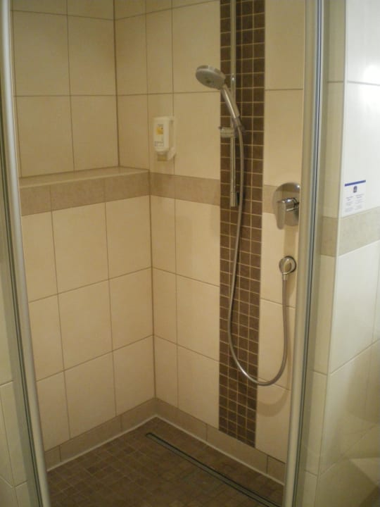 Barrierefreie Dusche Hotel am Vitalpark