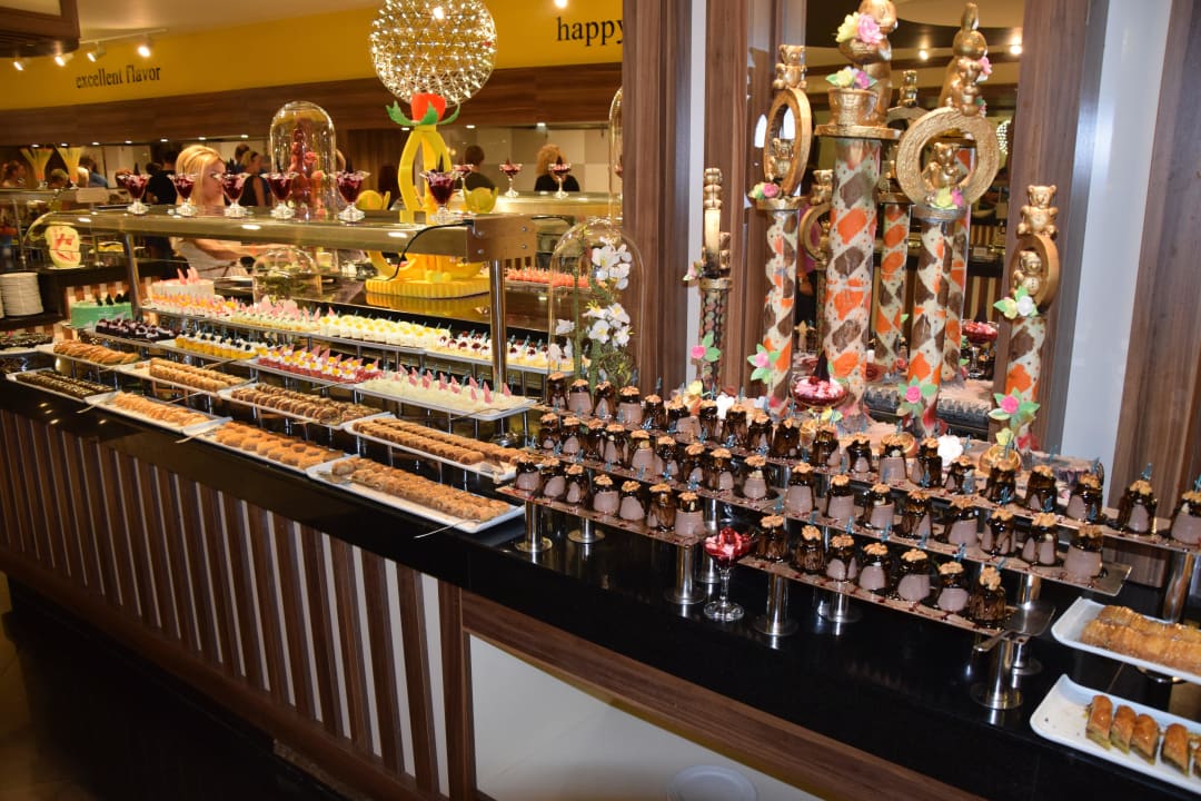 Hauptrestaurant im UG2 und Abend-Buffet Hotel Botanik Platinum