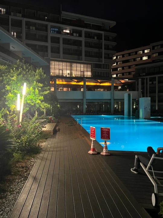 Pool The Sense Deluxe Hotel
