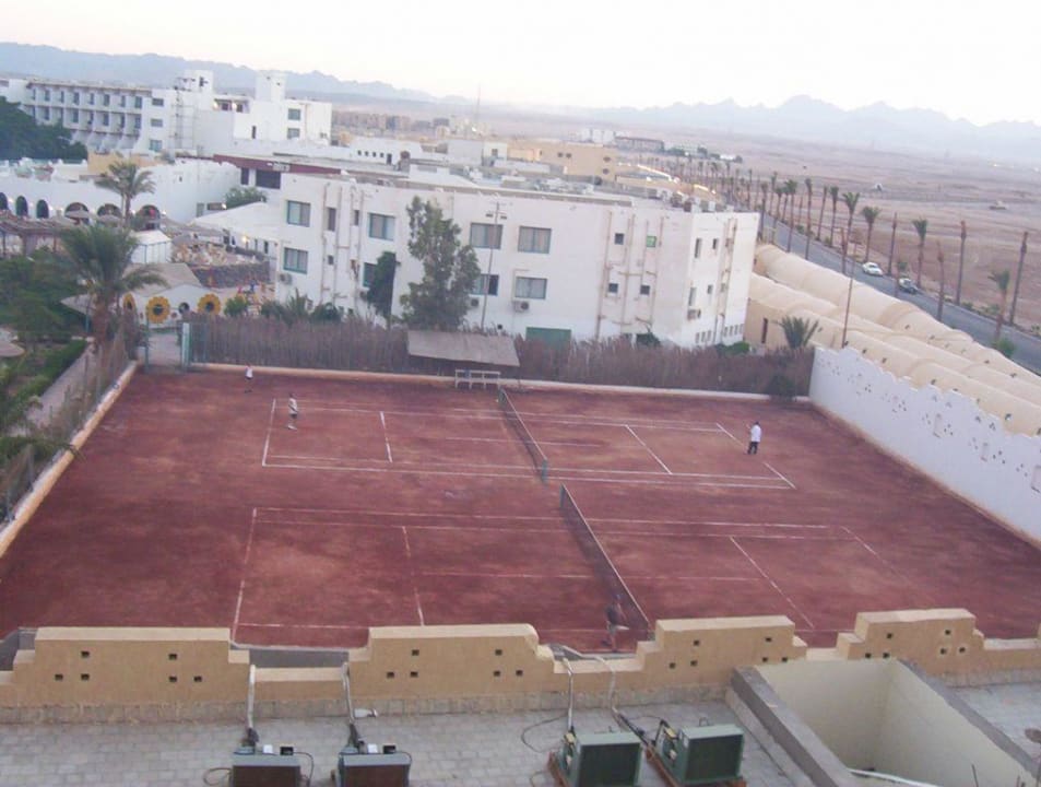 Korty tenisowe w hotelu shams safaga Shams Safaga Resort