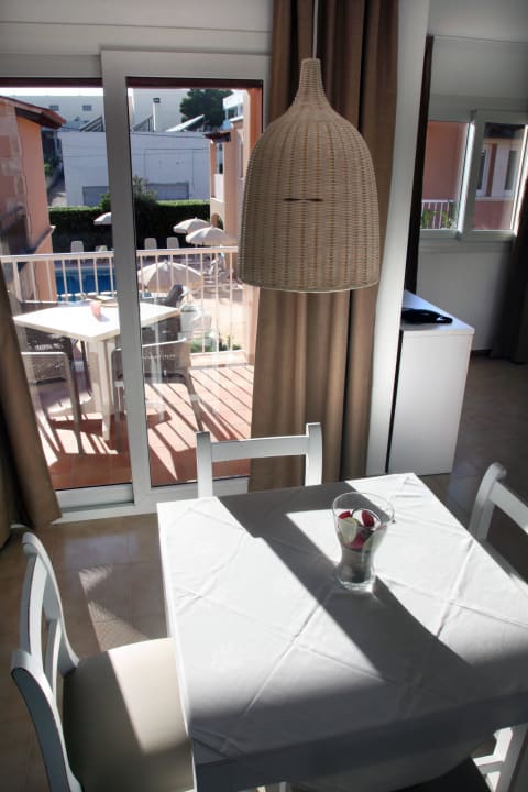 Wohntzimmer terrasse Agulla Park