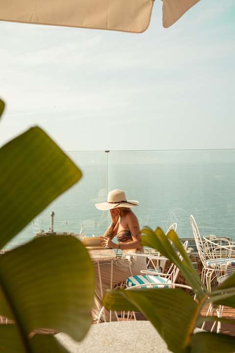 Pool Hotel Roger de Flor Seleqtta