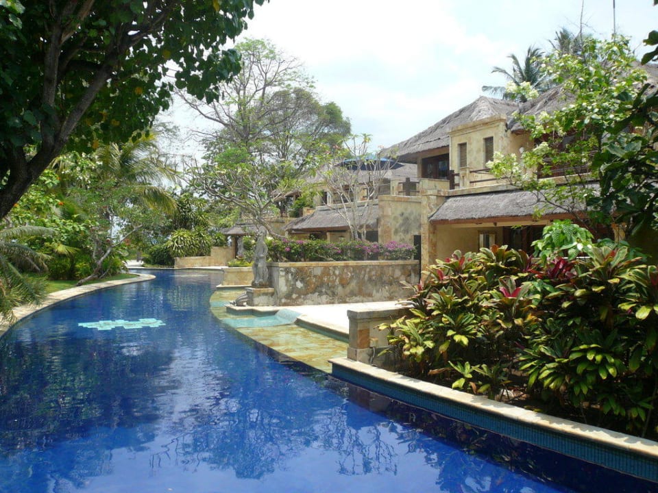 Pool Pool Villa Club