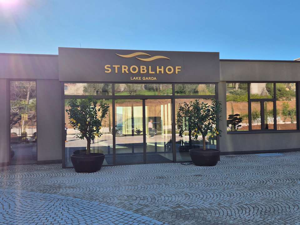 Außenansicht Stroblhof Lake Garda
