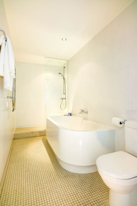 Junior Suite Bathroom Apex City Quay Hotel & Spa
