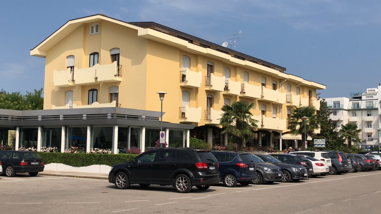 Außenansicht Hotel Junior