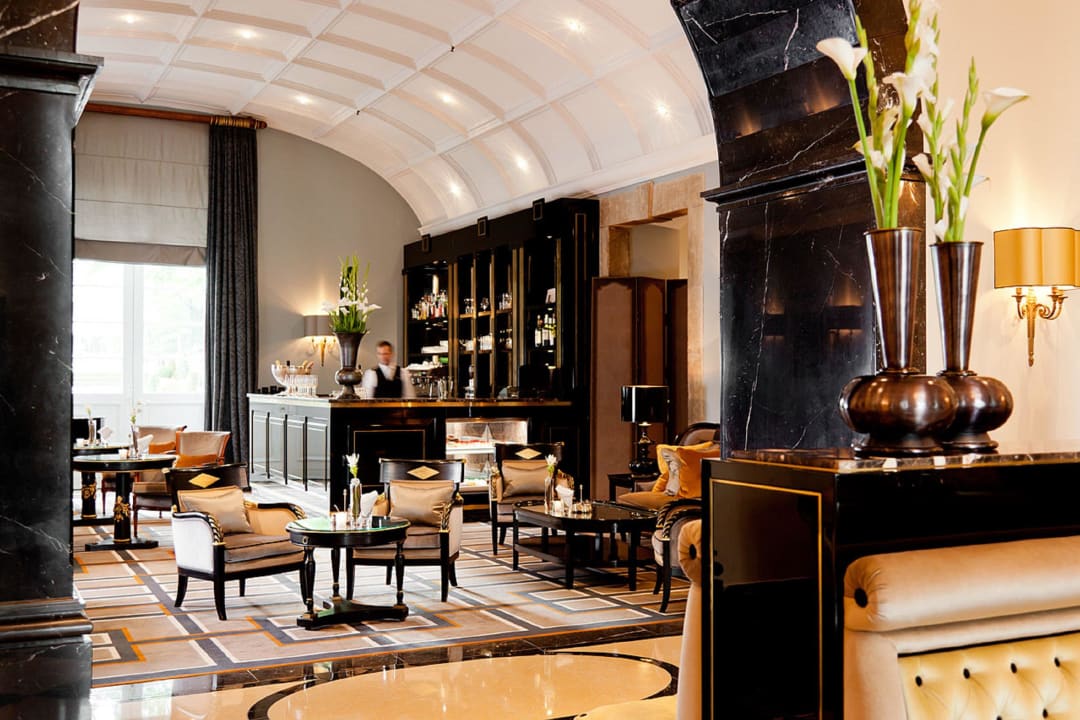 Althoff Grandhotel Schloss Bensberg Lobbybar Althoff Grandhotel Schloss Bensberg