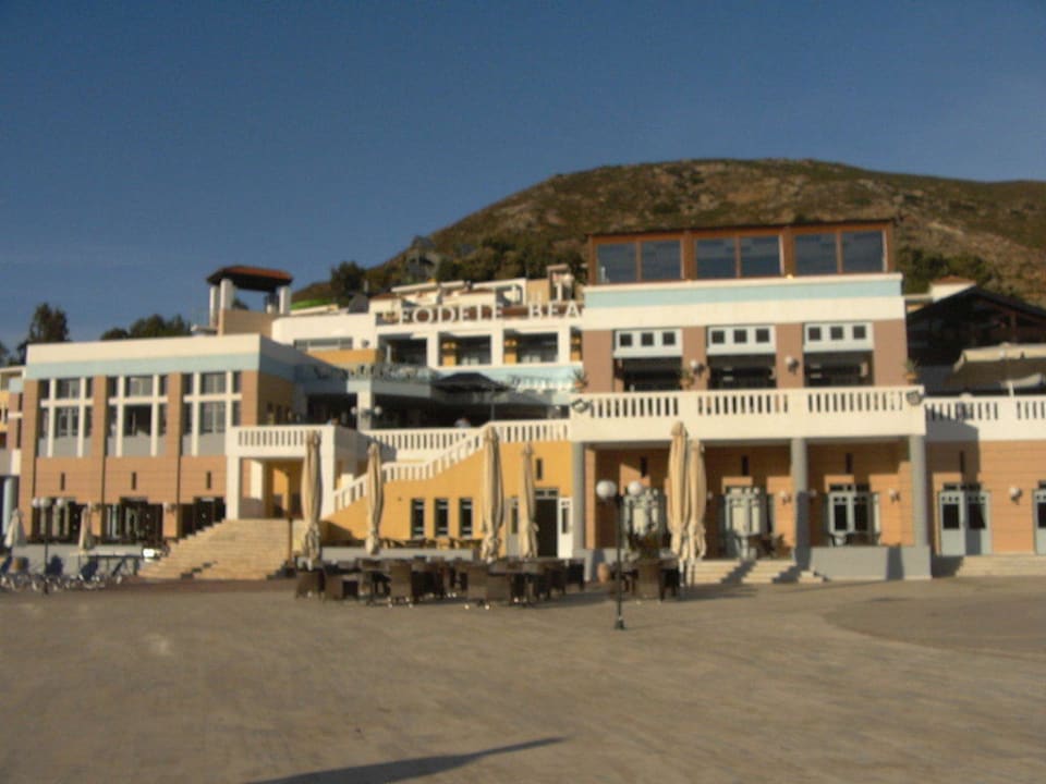 Blick auf das Hauptgebäude Fodele Beach & Water Park Holiday Resort