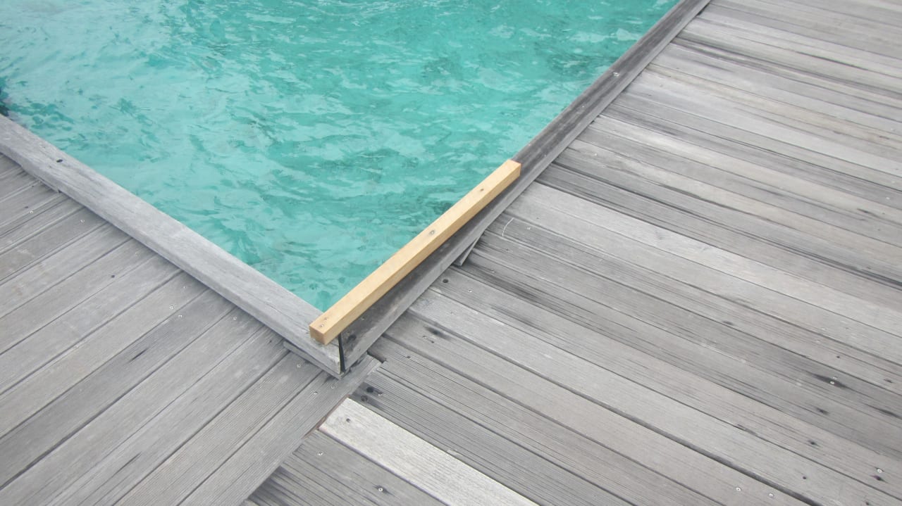 Pool Angaga Island Resort
