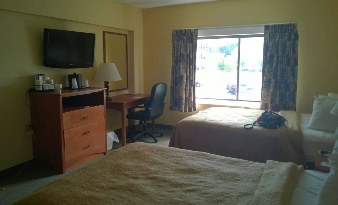 Zweiter Blick ins Zimmer Quality Hotel & Suites At the Falls