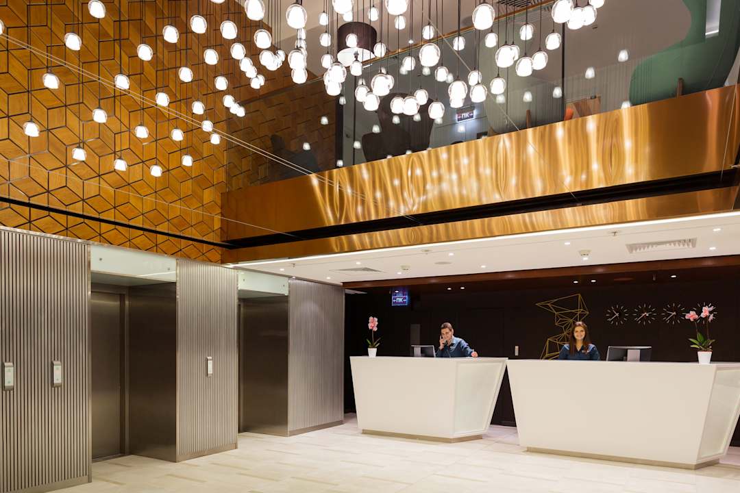 Lobby Park Inn by Radisson Kyiv Troyitska