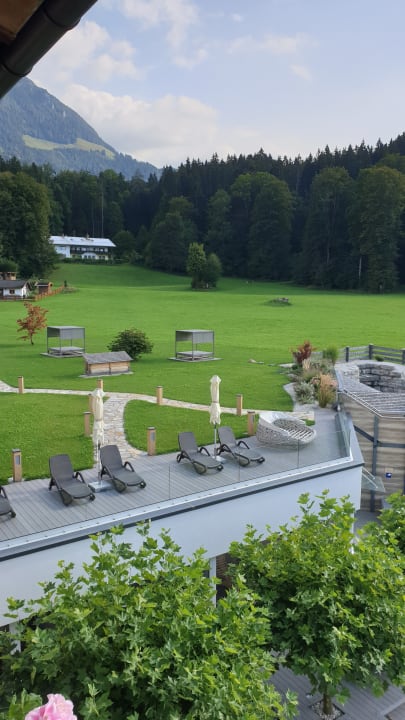 Ausblick Alm- & Wellnesshotel Alpenhof
