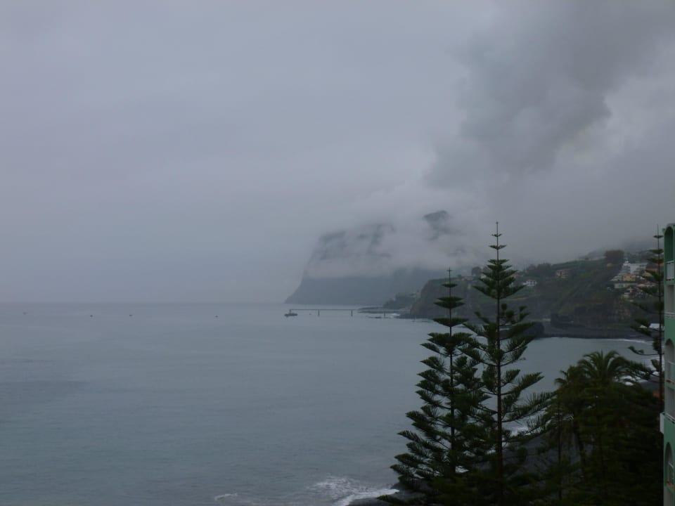 Cabo Girao im Nebel Pestana Ocean Bay All Inclusive